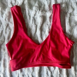 NWT Fabletics Low Impact Crossover Sports Bra